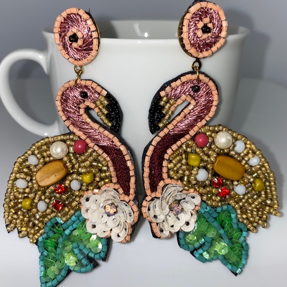 New Flamingo Earrings Seed Bead Sequin Beaded - Picture 1 of 2